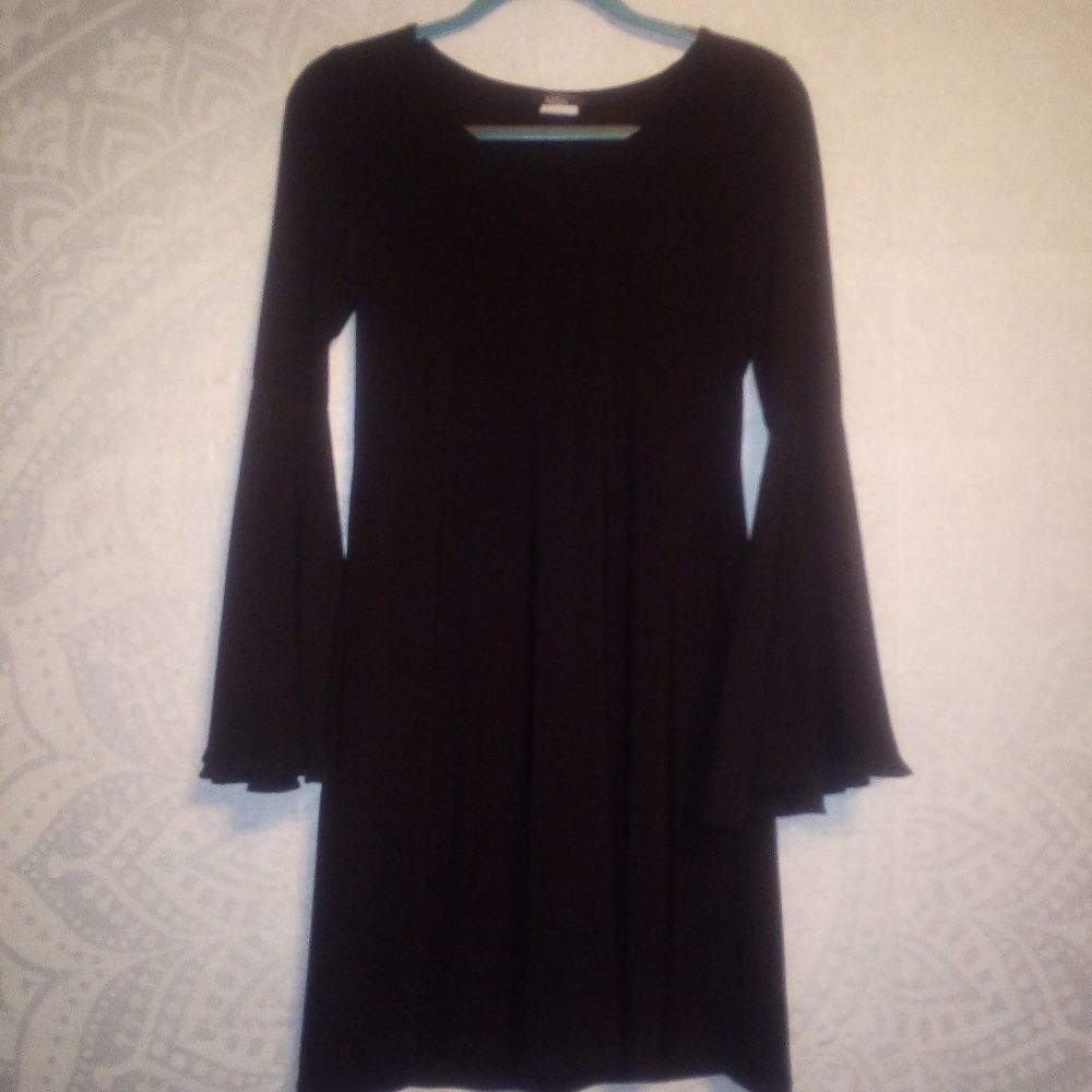 Black Slit Bell Sleeve Dress